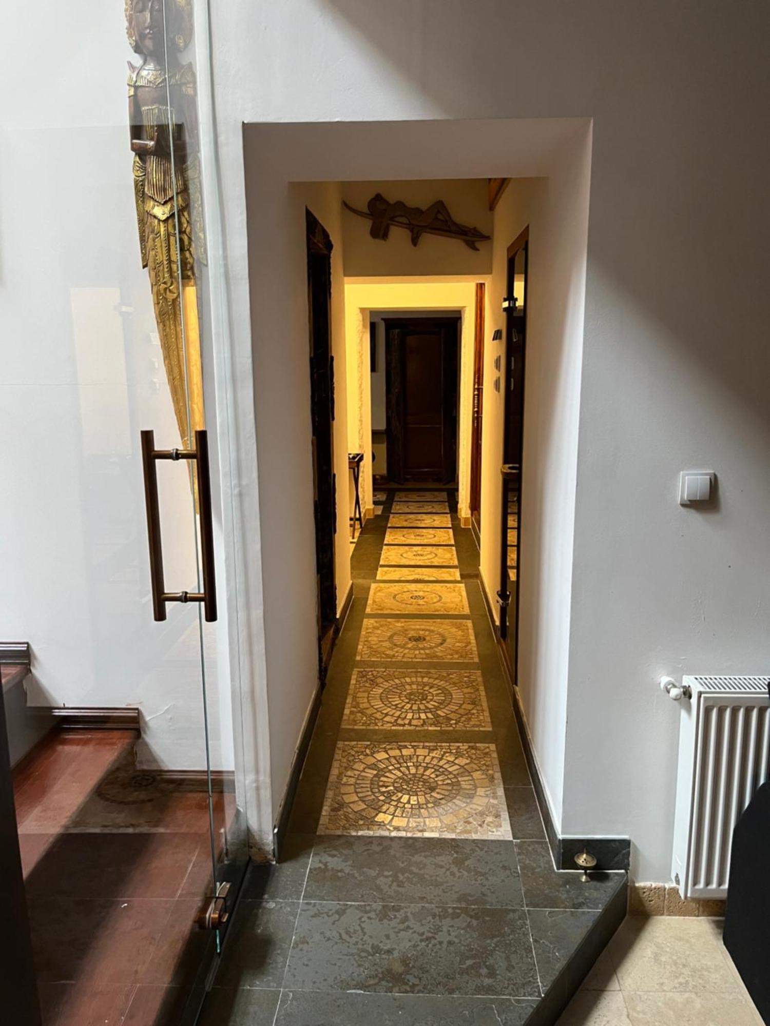 Casa Michelangelo Hotell Bukarest Exteriör bild