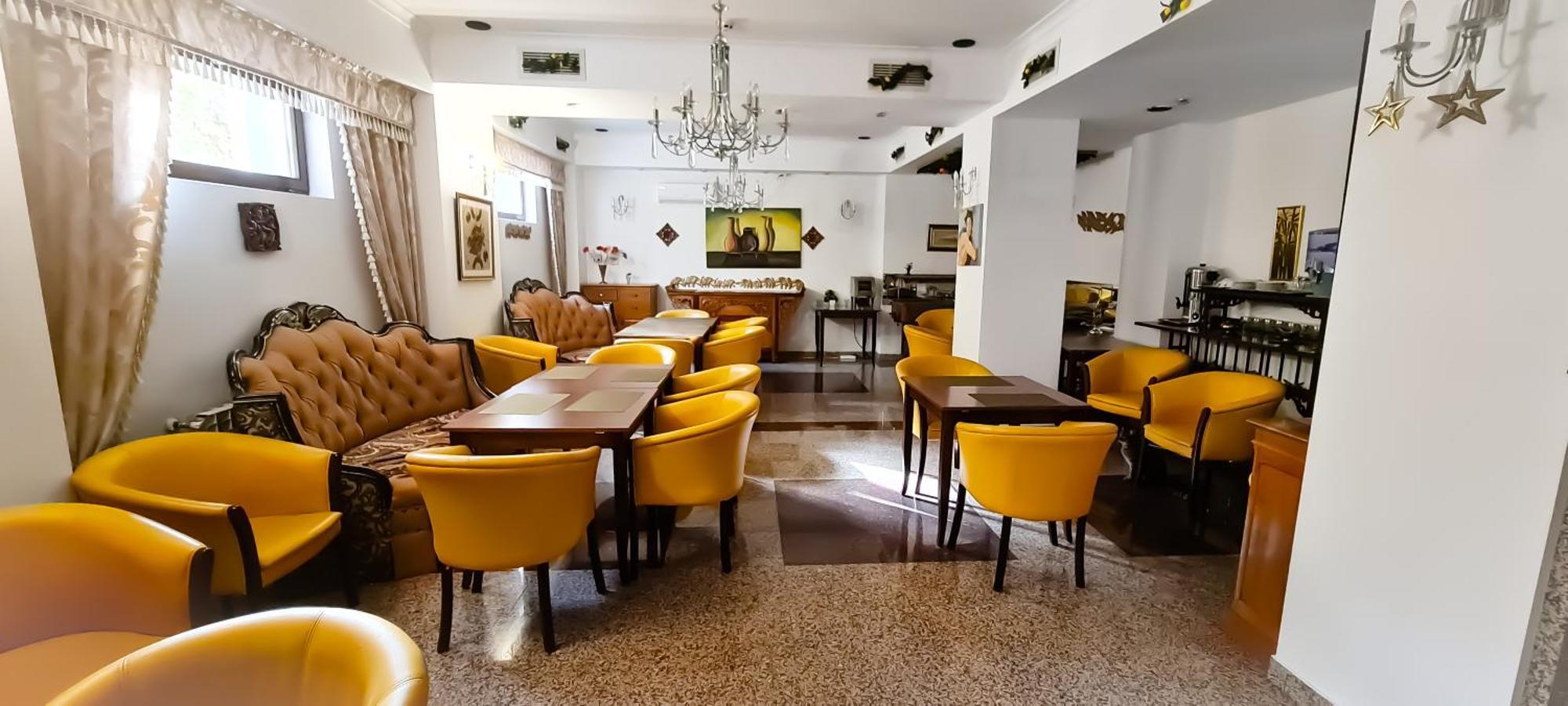 Casa Michelangelo Hotell Bukarest Exteriör bild