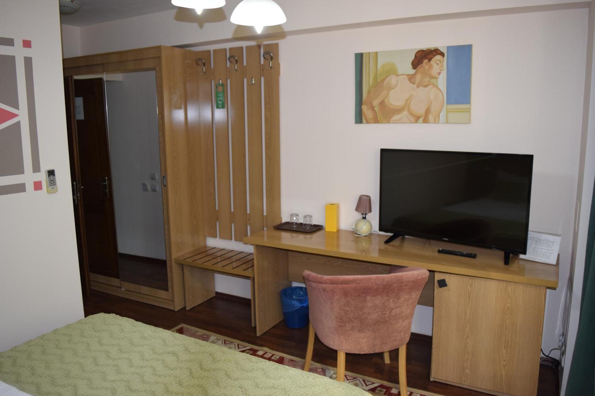 Casa Michelangelo Hotell Bukarest Exteriör bild